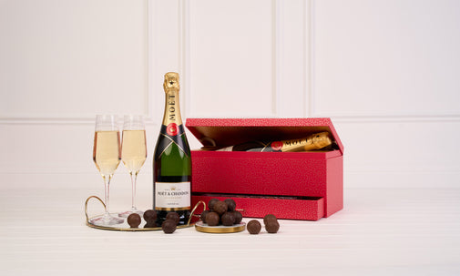 Christmas Moët Champagne & Chocolate Gift Box