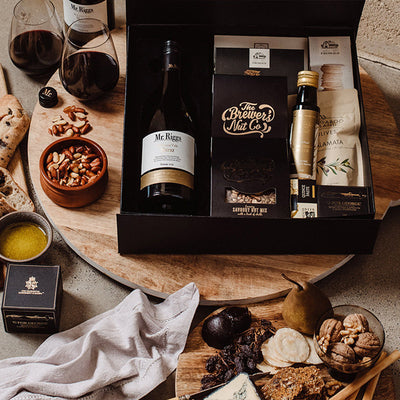 Red Wine & Nibbles Hamper