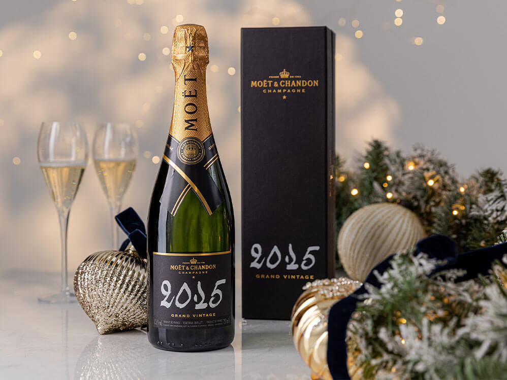 Christmas Icons With Moët Vintage Hamper