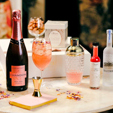 5 x CHANDON IN BLOOM