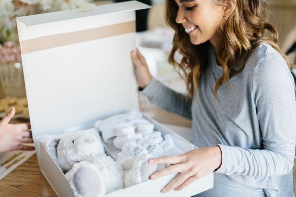 Why Hampers Make The Best Gifts For New Parents