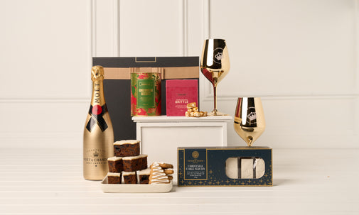A Gold Class Christmas with Moët Hamper