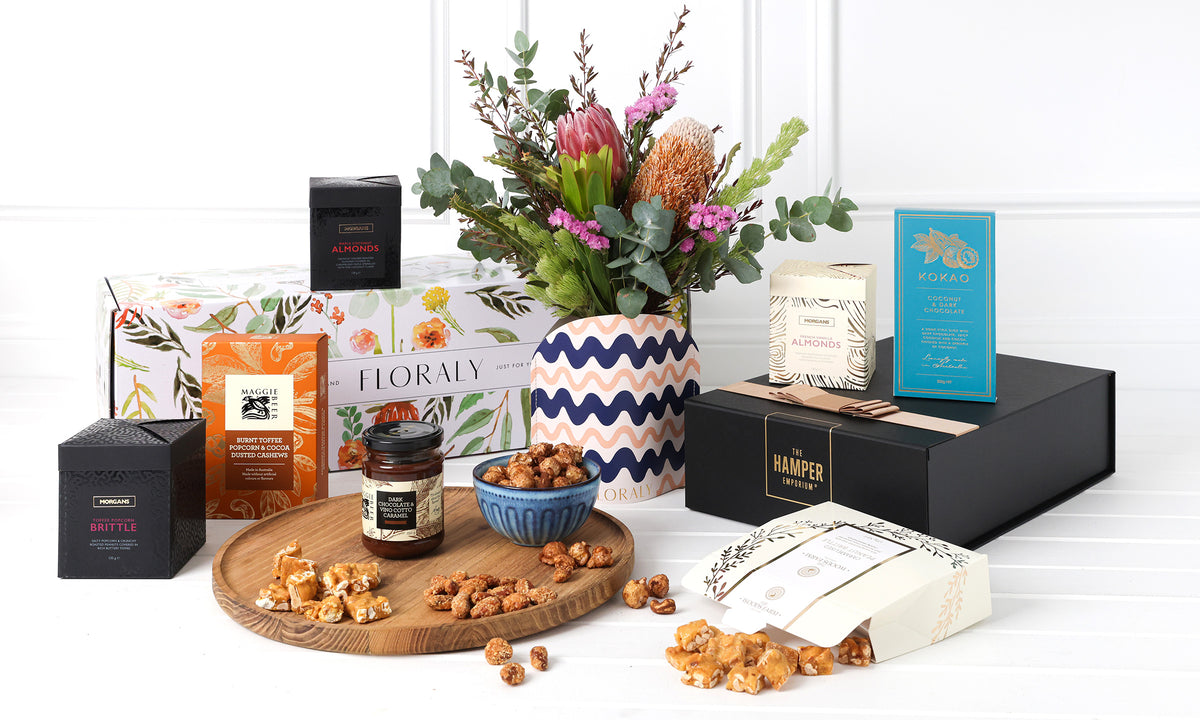 Australian Native Flowers with Sweet Bites Hamper｜The Hamper Emporium