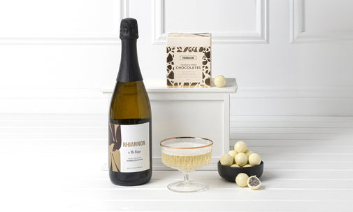 Sparkling Wine Gift Box with Chocolates